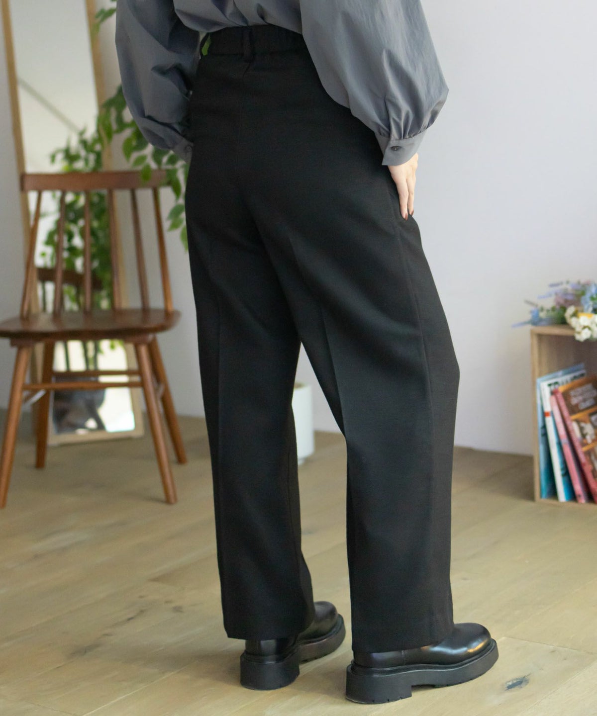 HusHusH タックセミワイドパンツ レディース