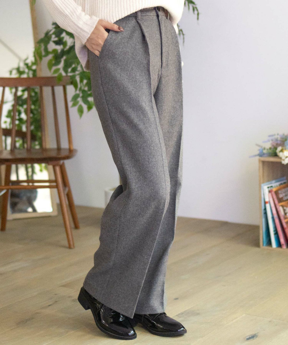 HusHusH タックセミワイドパンツ レディース