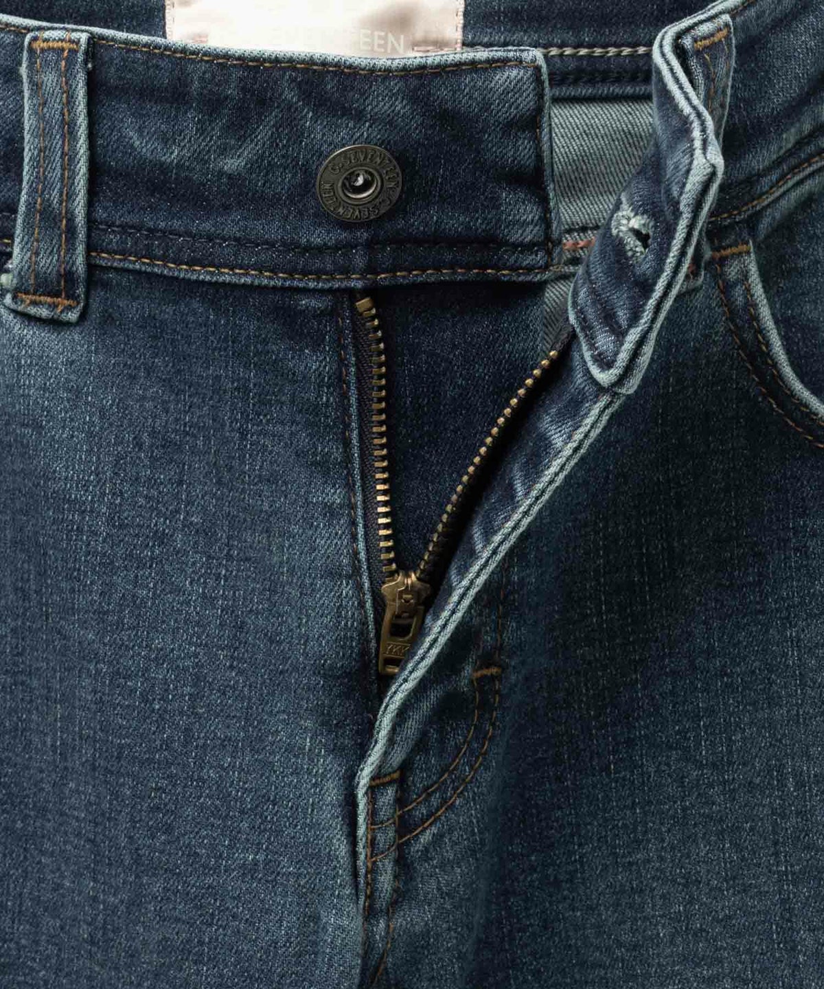 C17 タックワイドバギーデニムパンツ レディース