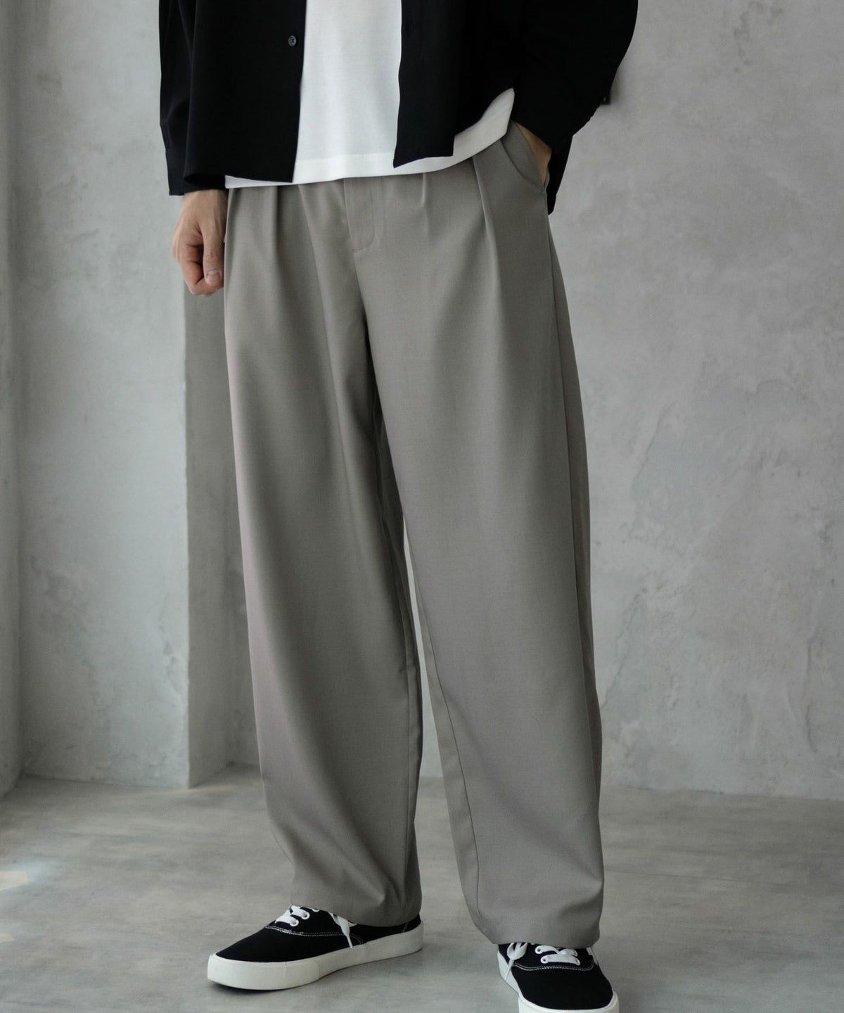 URBAN COLLECTION タックワイドスラックス メンズ