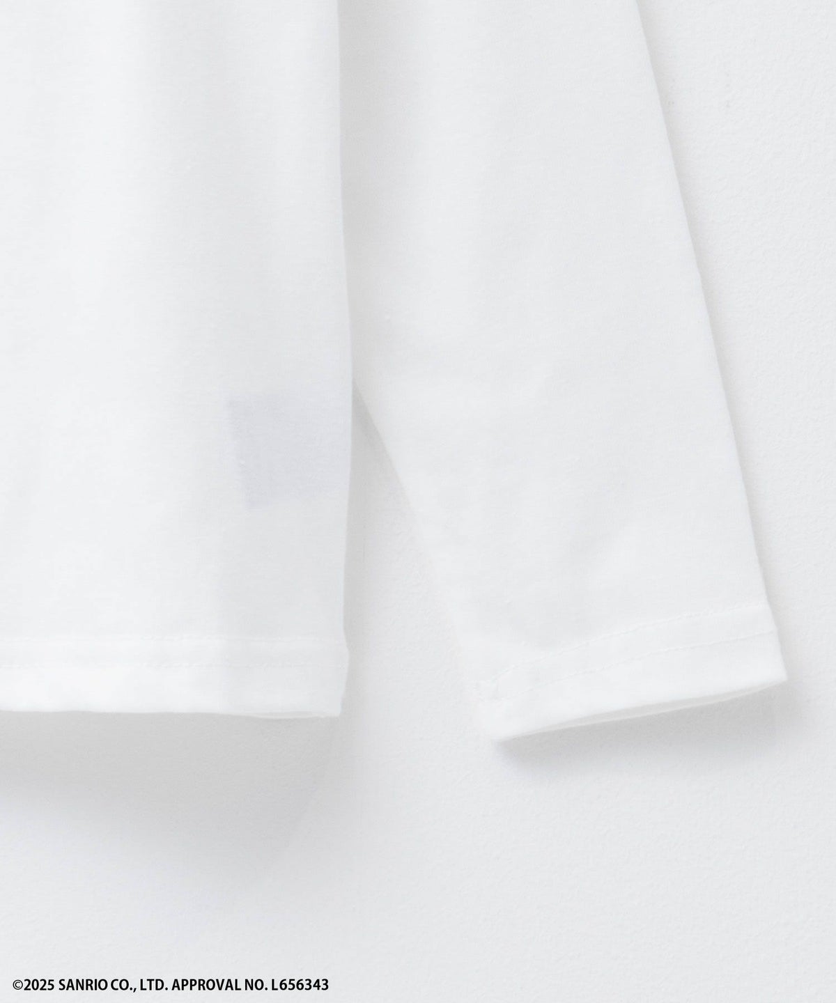 サンリオキャラクターズ シナモロール プリント長袖Tシャツ キッズ ネコポス 対応商品