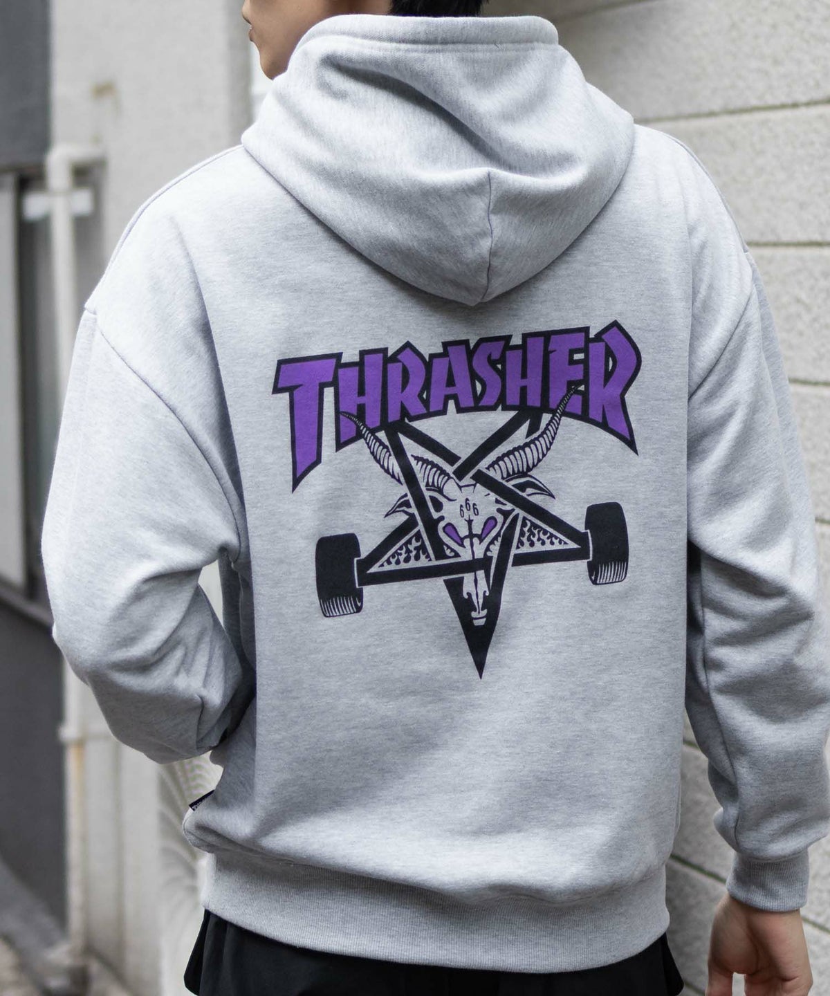 THRASHER スケートロゴフーディー メンズ