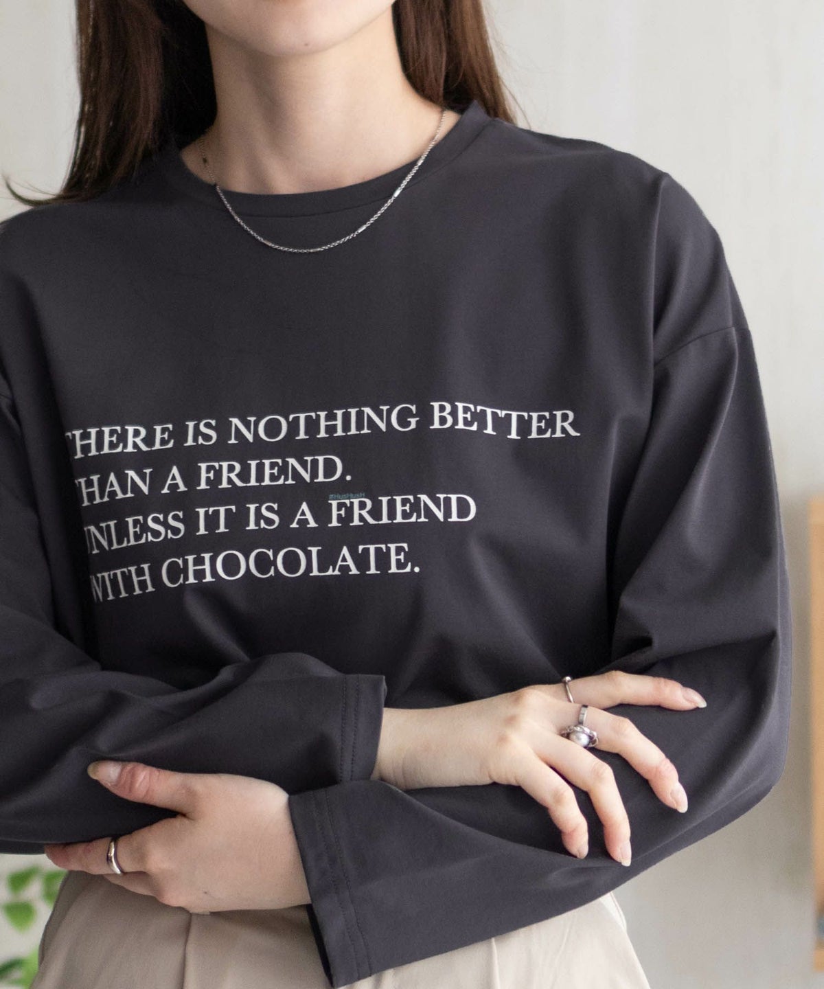 HusHusH プリント長袖Tシャツ レディース ネコポス 対応商品