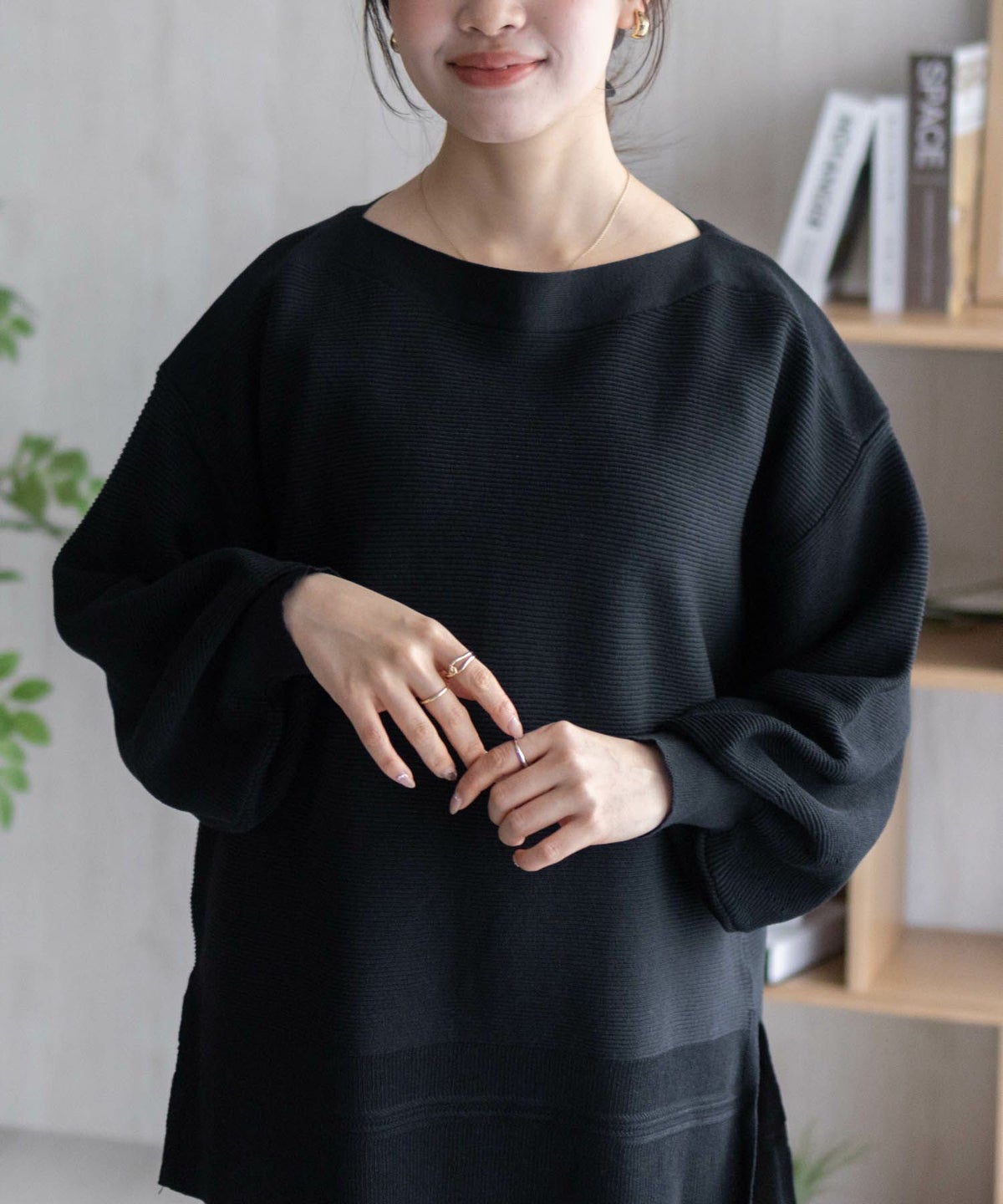 HusHusH 袖ボリュームプルオーバー レディース