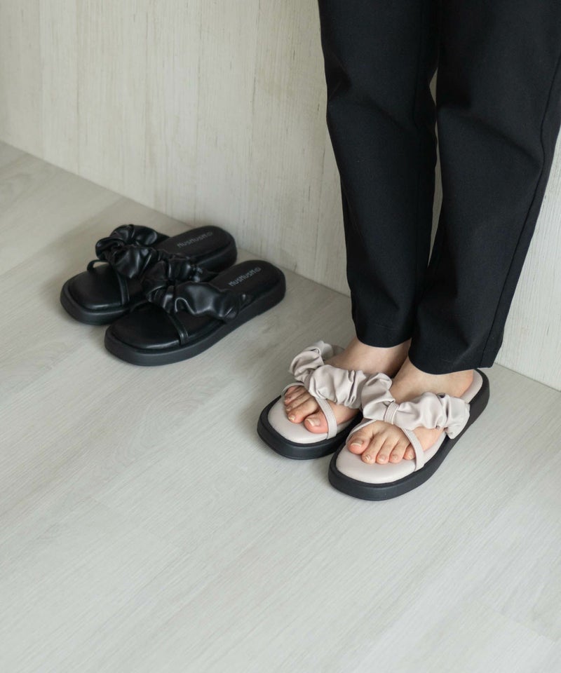 HusHusH クシュクシュサンダル レディース商品画像-10