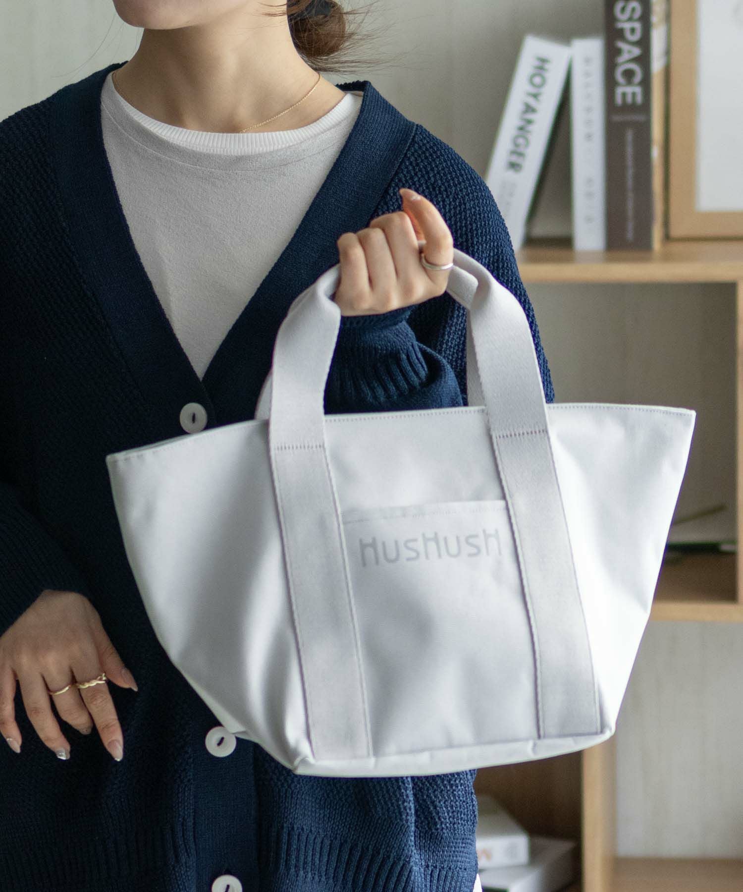 Hushtag トートバッグ ジップミニトート ブラック