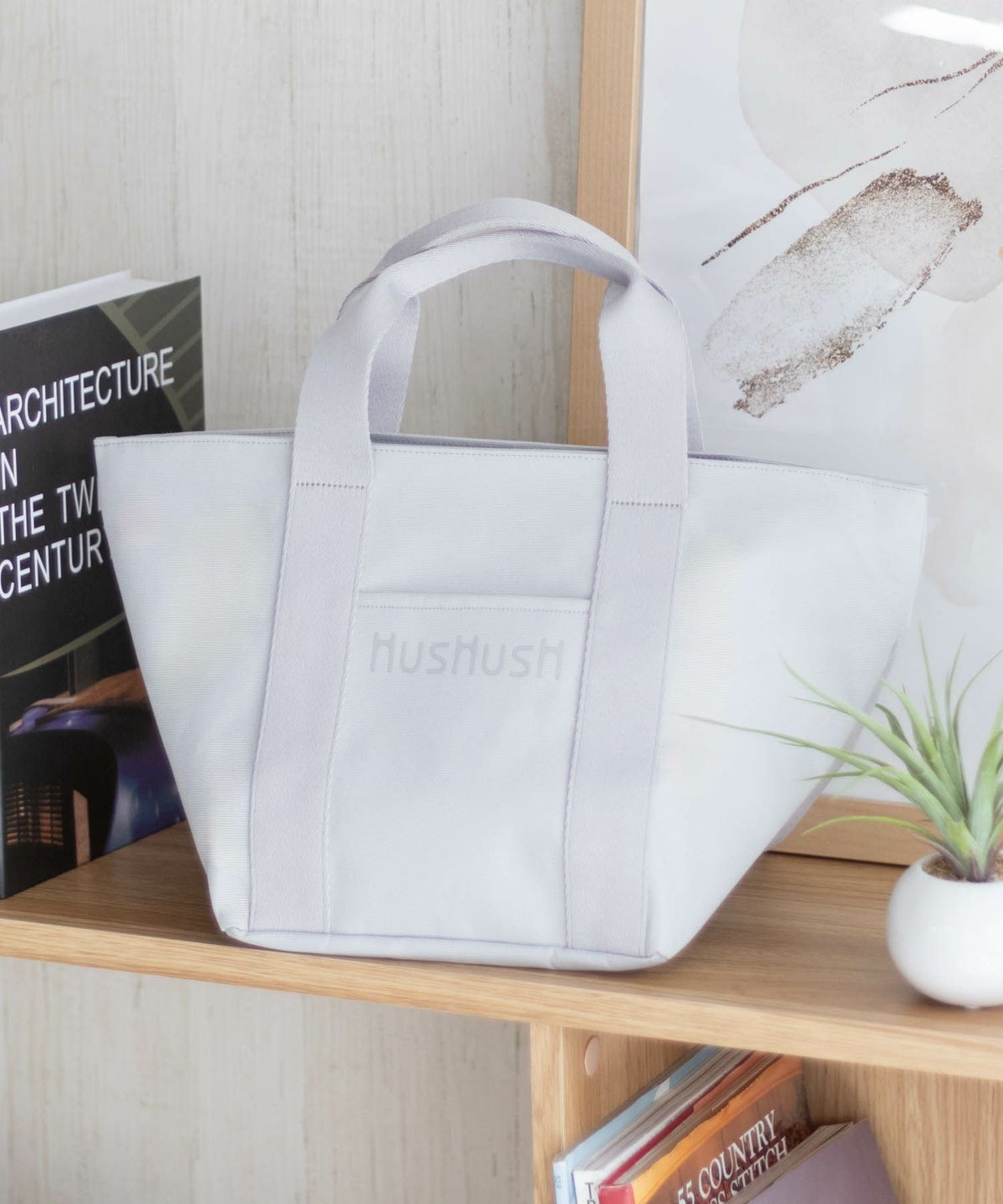 HusHusH ロゴ入り手提げトートバッグ