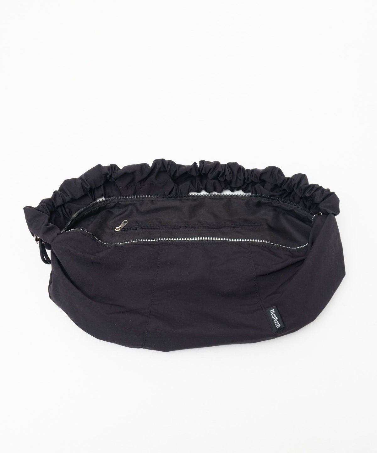 HusHusH ギャザーショルダーバッグ