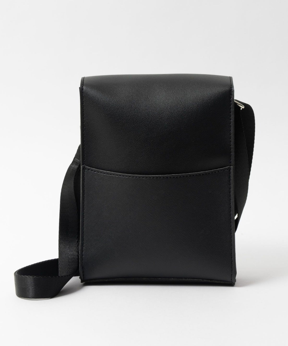 URBAN COLLECTION ボックス型フラップショルダーバッグ