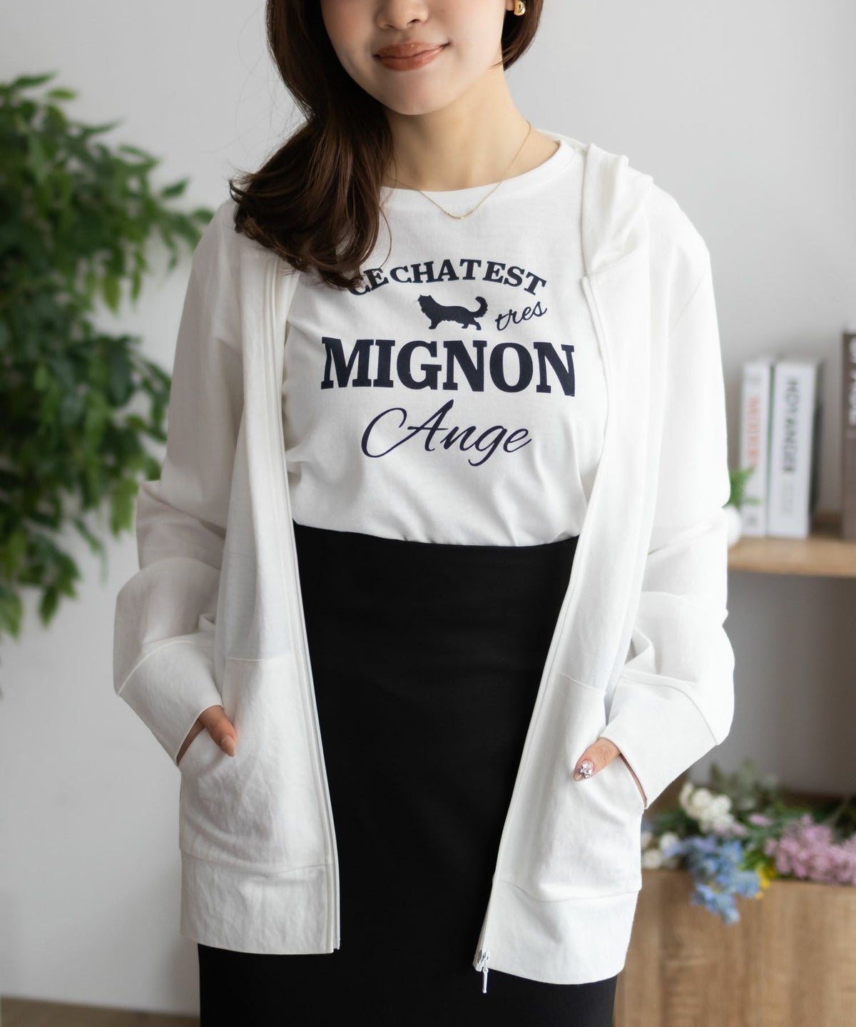 nAvy SARARI UVパーカー レディース