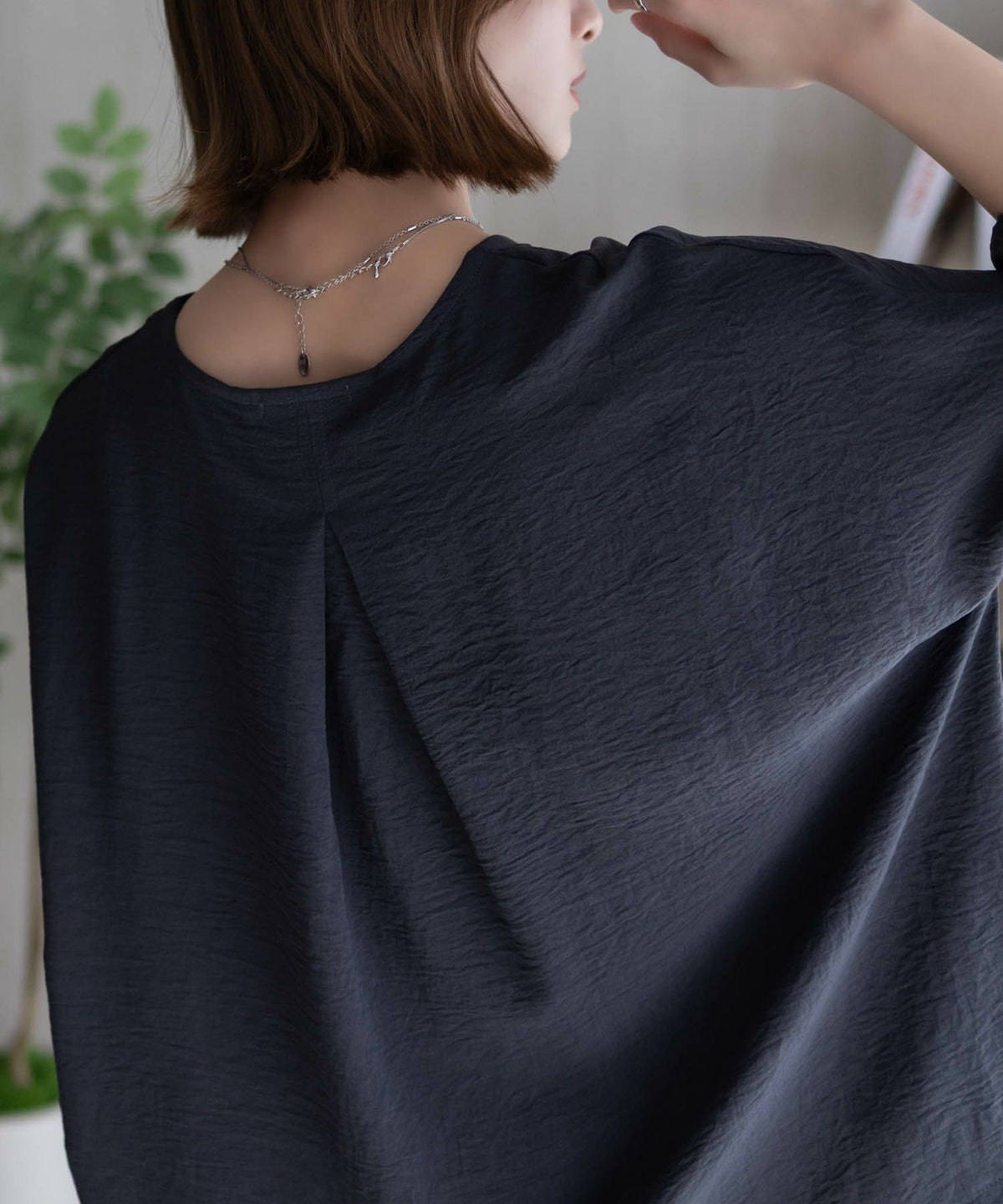 nAvy SARARI ウェーブバックタックプルオーバー レディース ネコポス 対応商品