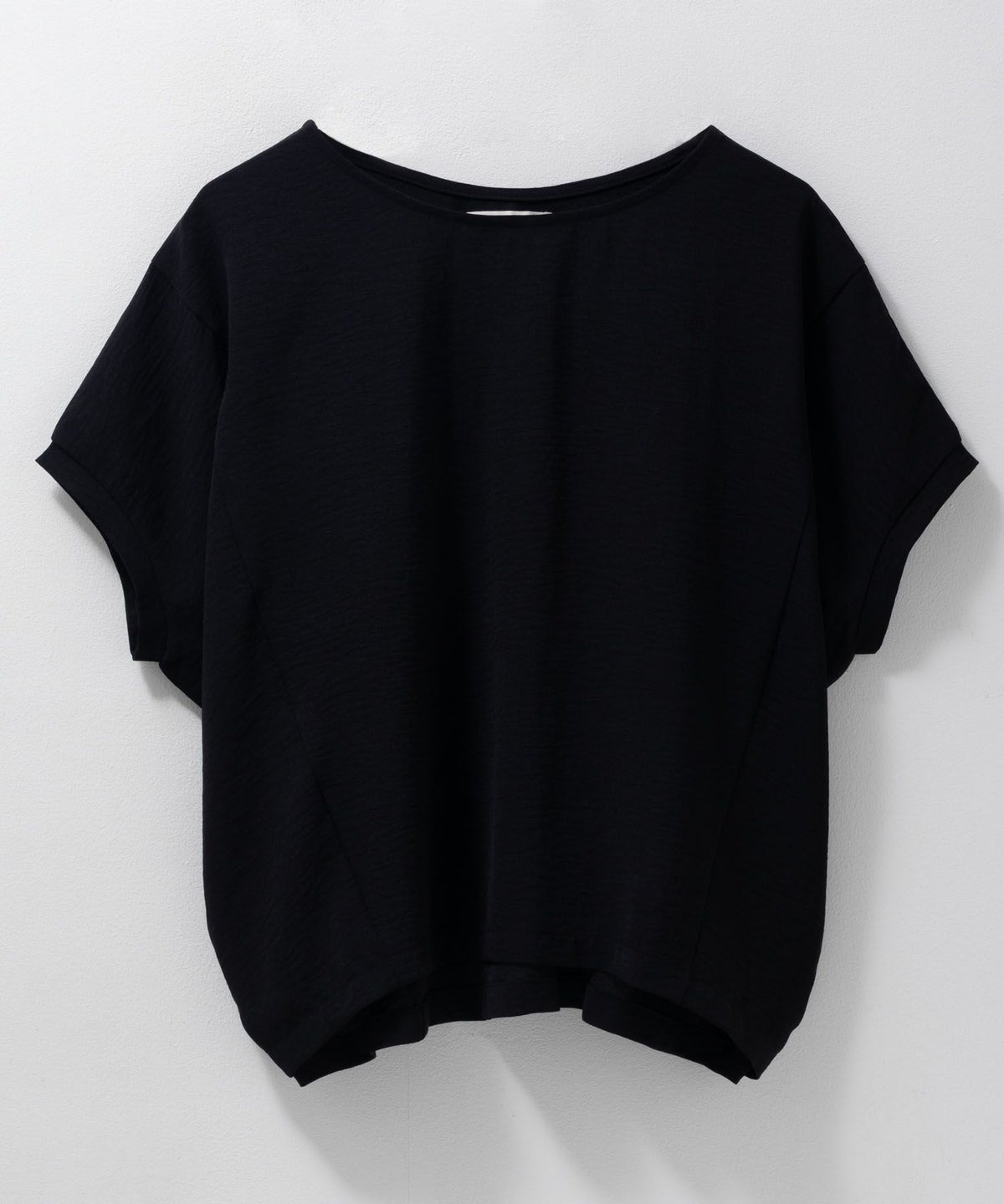 nAvy SARARI ウェーブサテンドルマンプルオーバー レディース ネコポス 対応商品