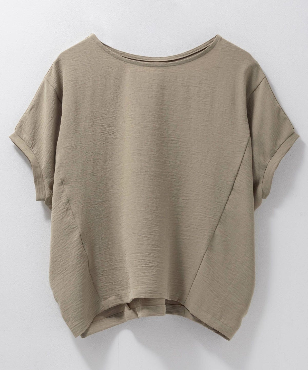 nAvy SARARI ウェーブサテンドルマンプルオーバー レディース ネコポス 対応商品