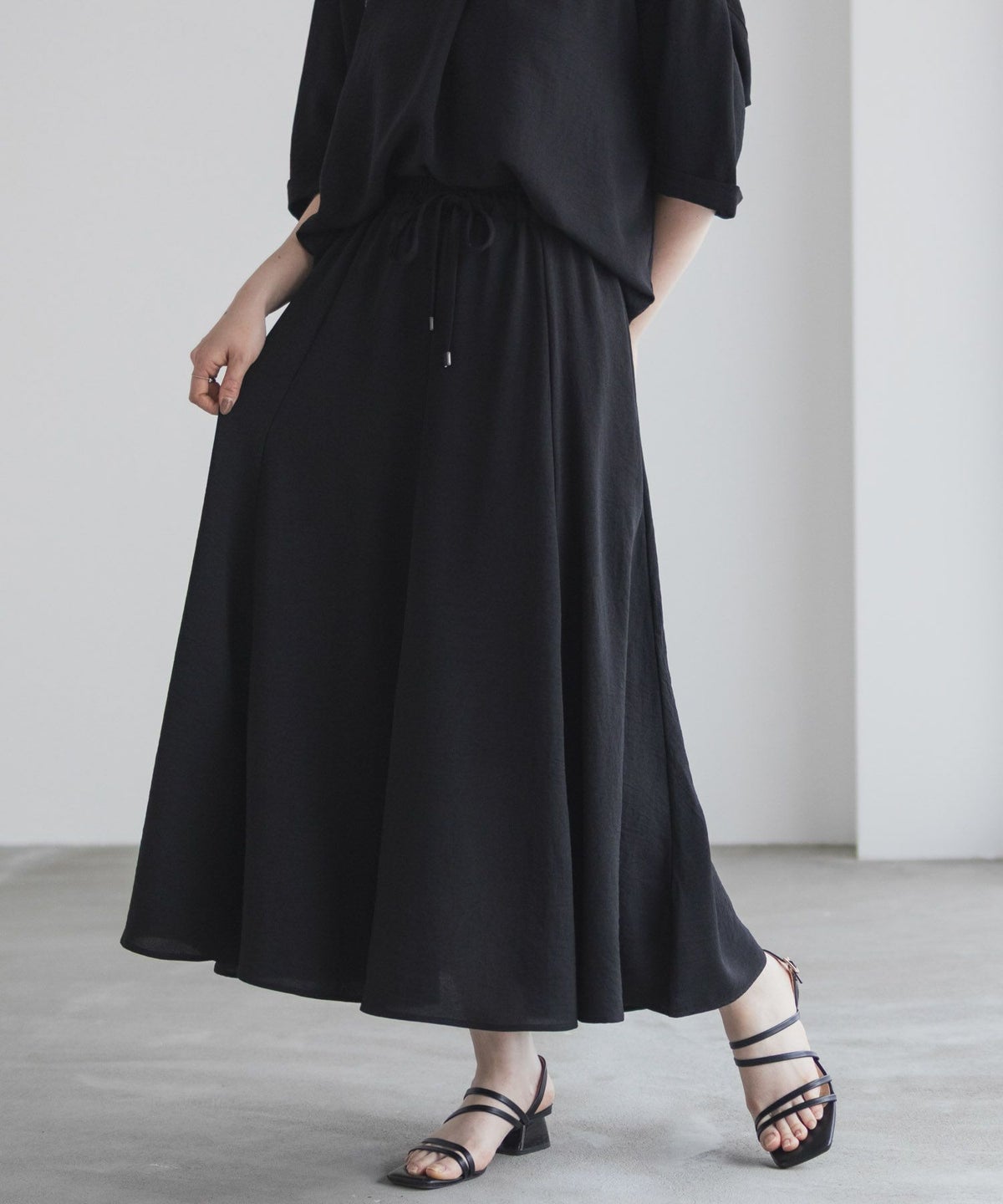 nAvy SARARI ウェーブフレアスカート レディース