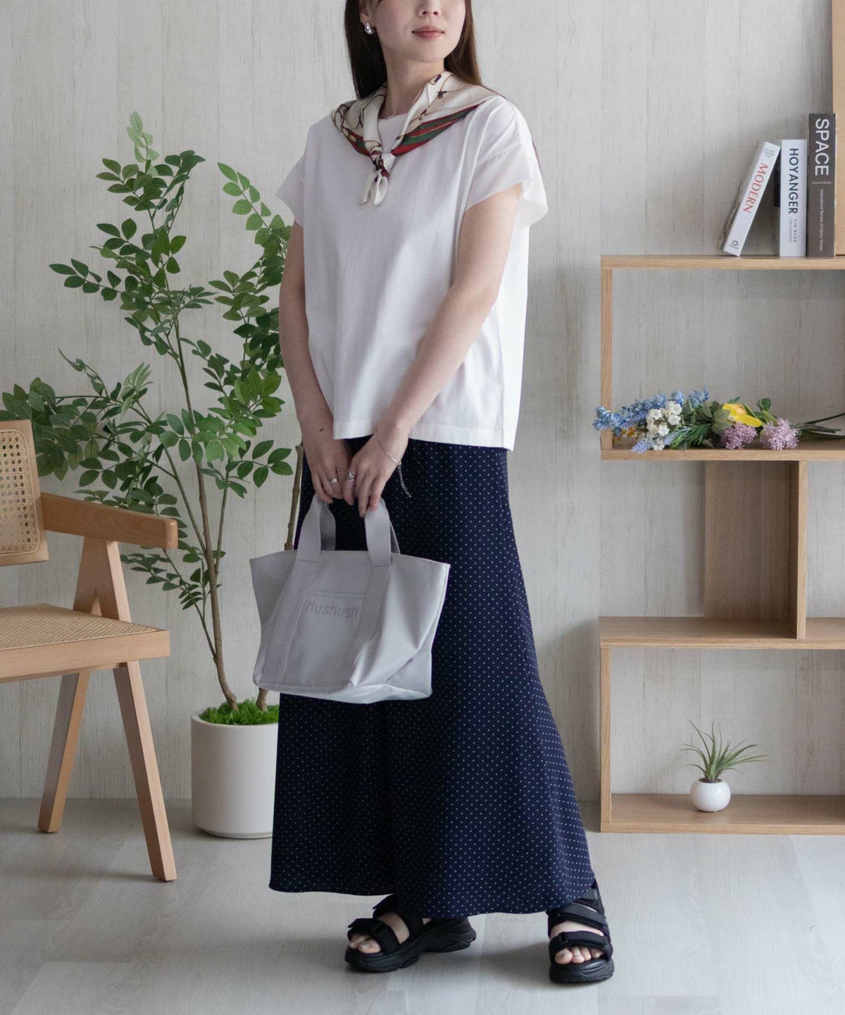 HusHusH 袖切替プルオーバー レディース ネコポス 対応商品