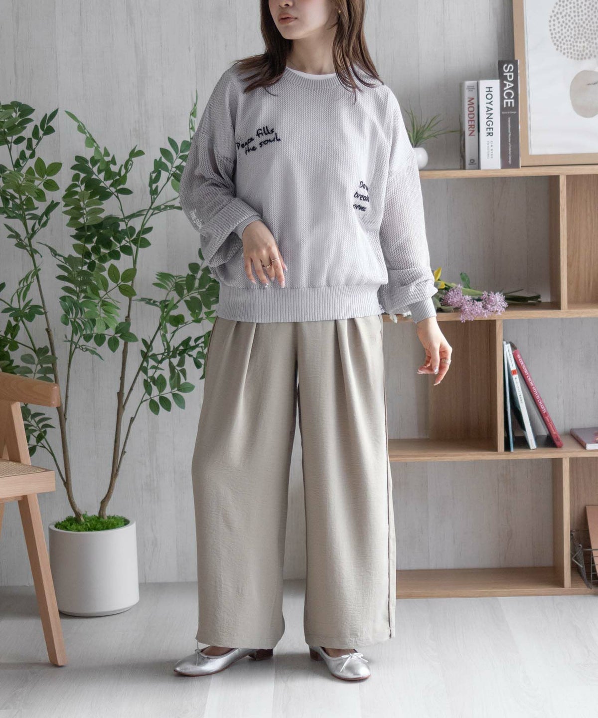 nAvy ランダム刺繍プルオーバー レディース