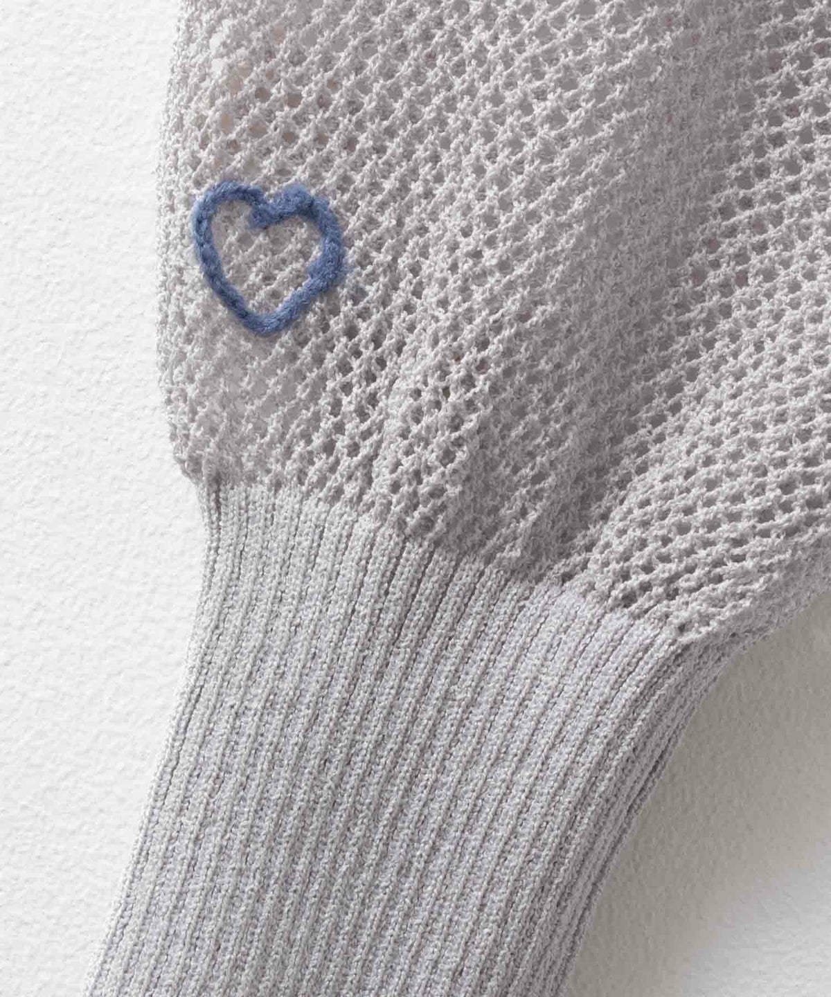 nAvy ランダム刺繍プルオーバー レディース