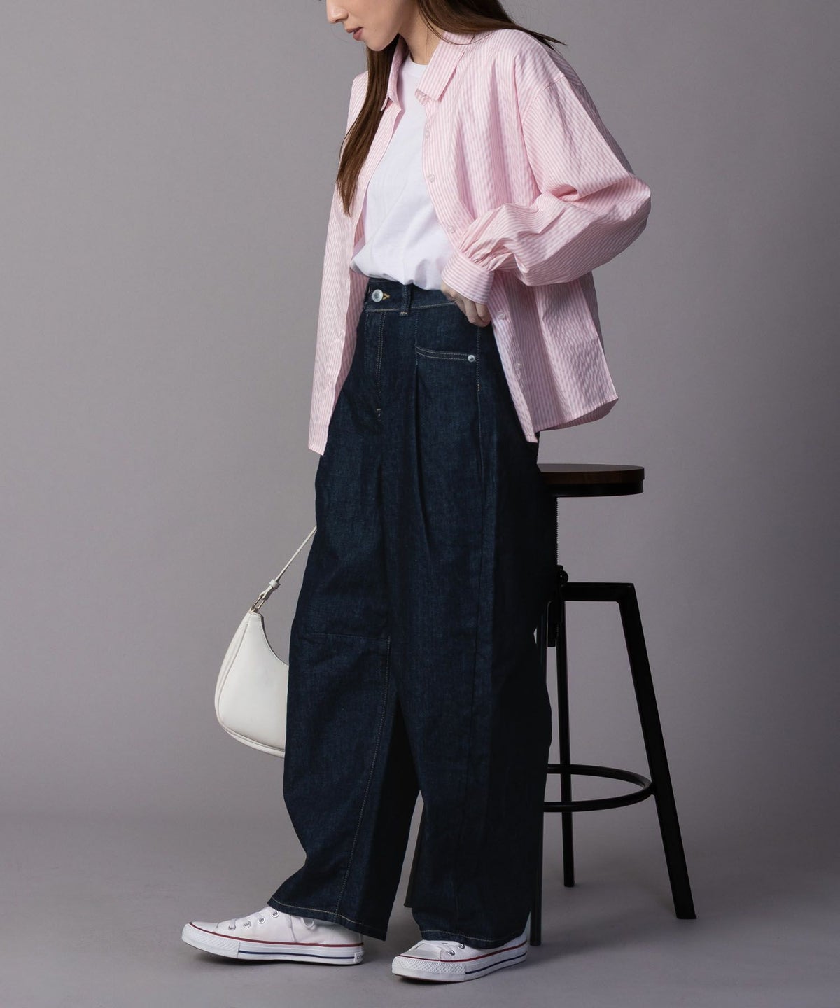 SOMETHING HANA タックカーブデニムパンツ レディース