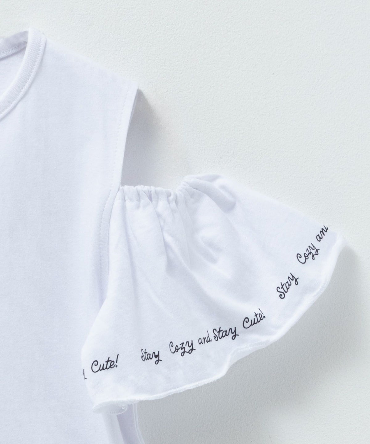 T-GRAPHICS 肩開きデザインプリント半袖Tシャツ キッズ ネコポス 対応商品