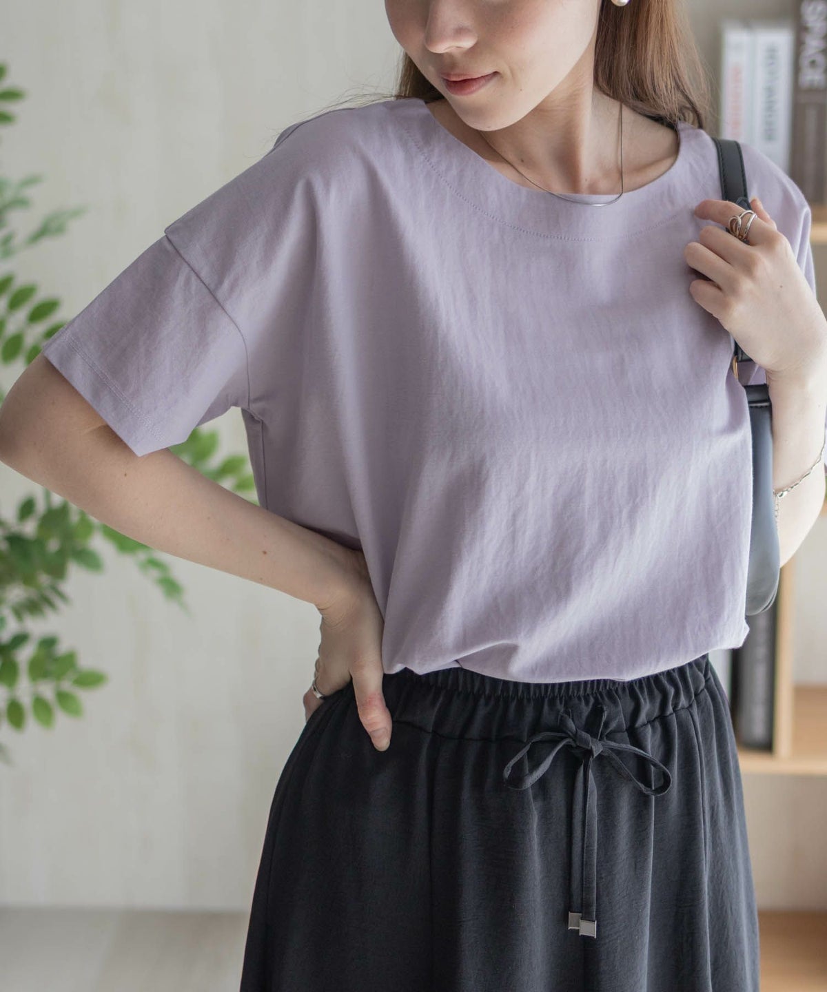 nAvy SARARI レギュラーTシャツ レディース ネコポス 対応商品