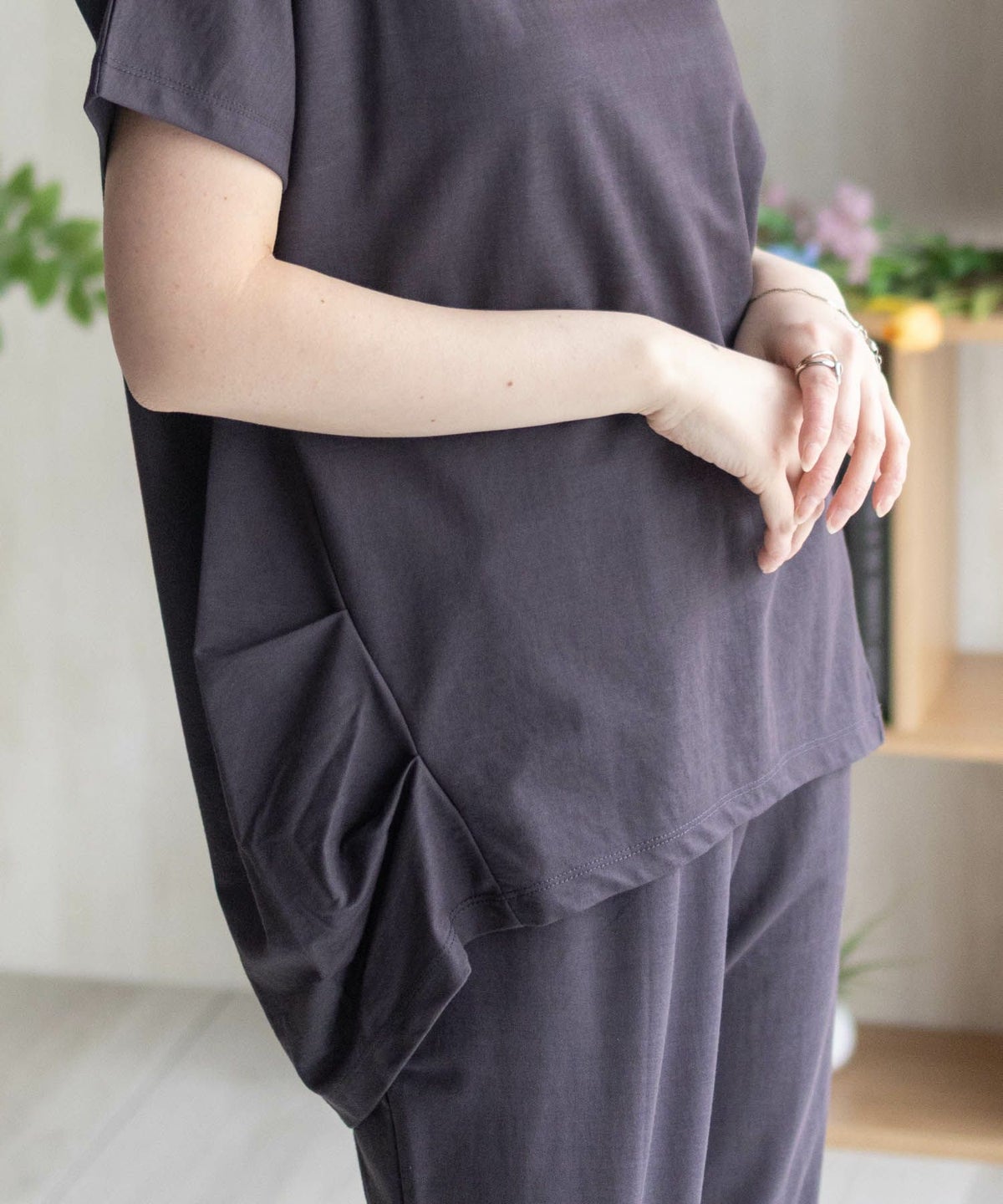 nAvy SARARI 裾タックチュニック レディース ネコポス 対応商品