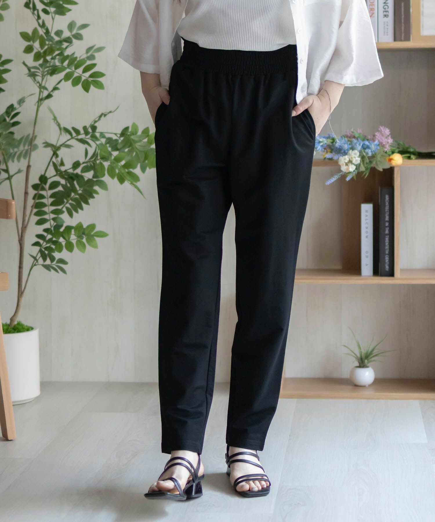 nAvy SARARI テーパードパンツ レディース
