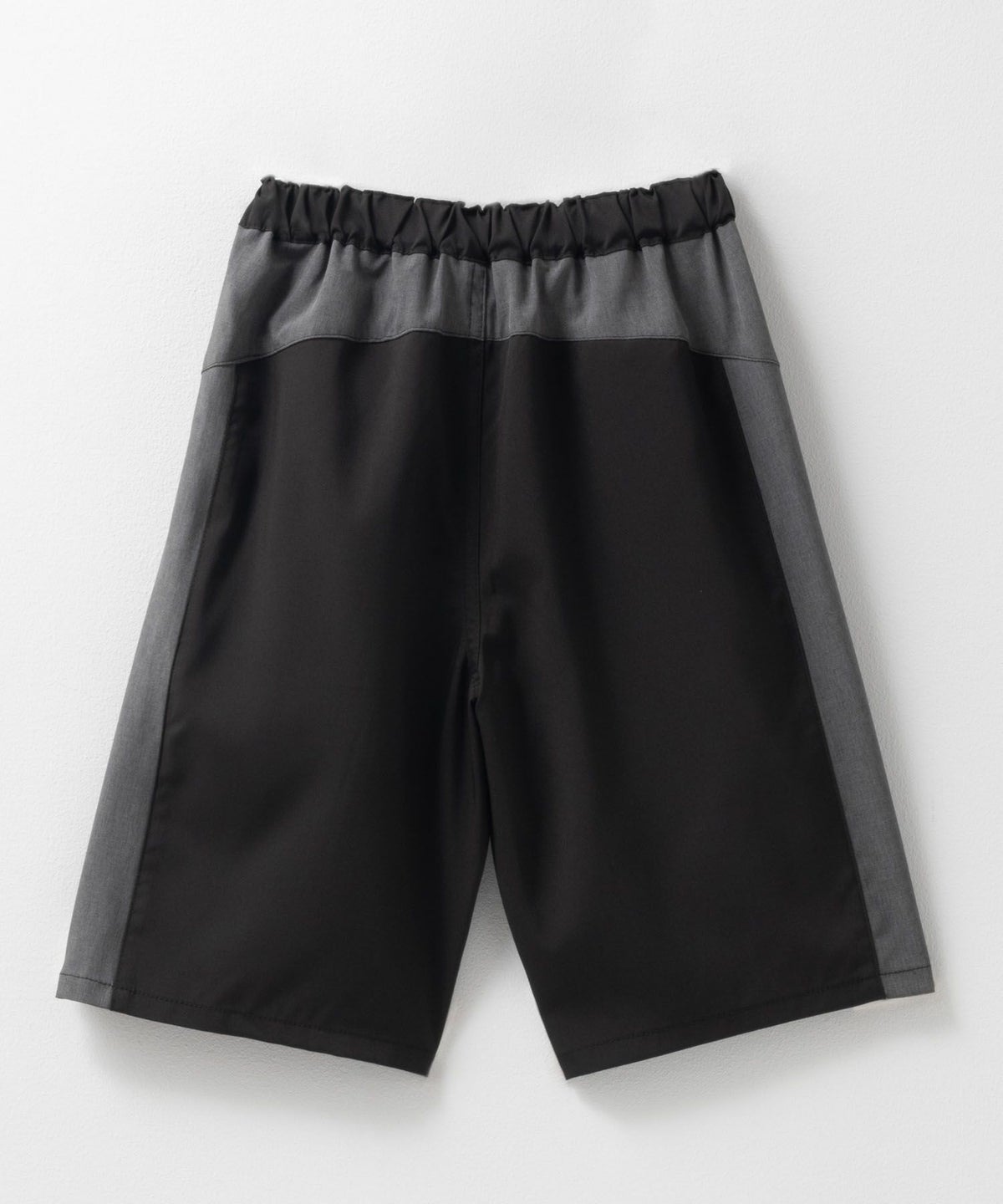 NAVY SARARI ギアショートパンツ キッズ