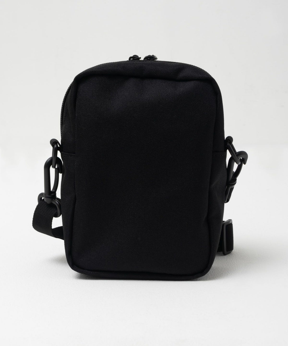 umbro ミニショルダーバッグ メンズ