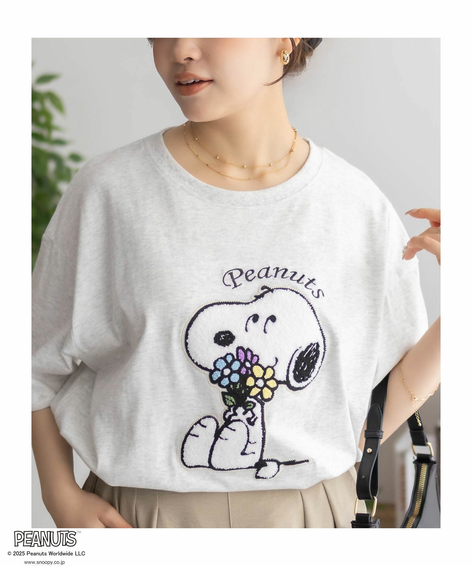 PEANUTS SNOOPY サガラ刺繍Tシャツ レディース