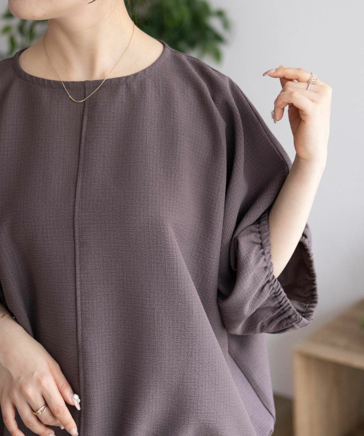 nAvy 裾サイドシャーリングブラウス レディース