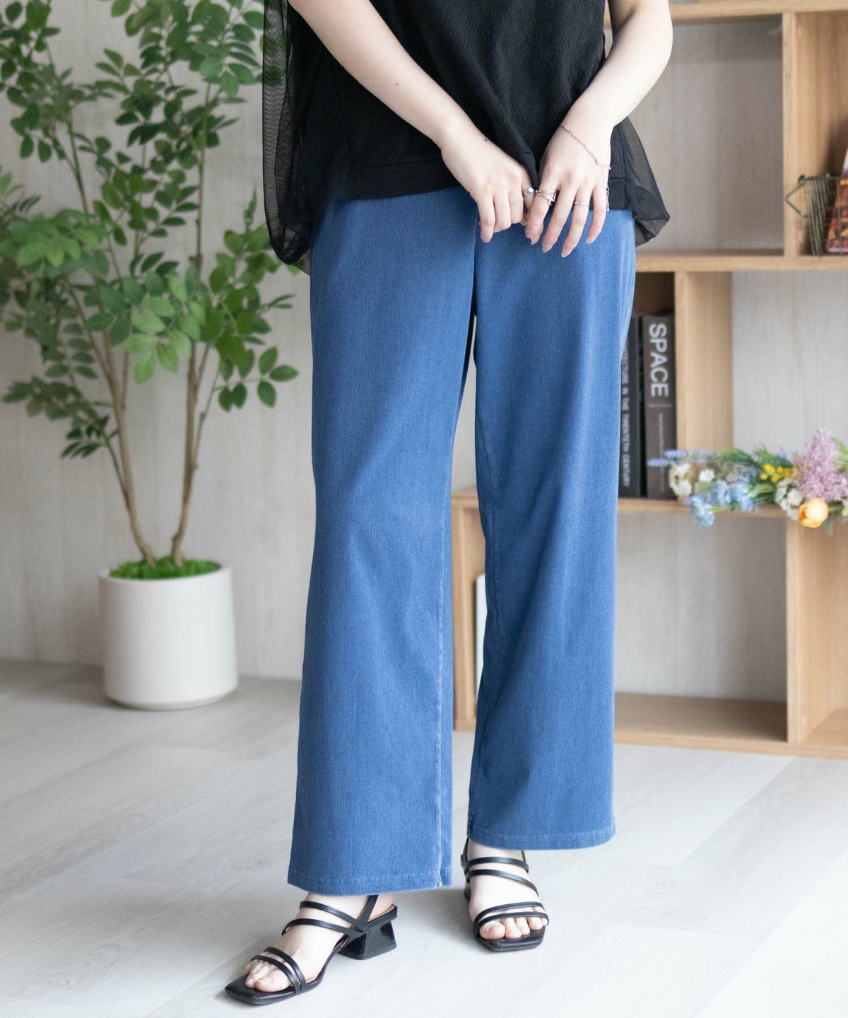 nAvy SARARI ひんやりフローズンセミワイドパンツ レディース