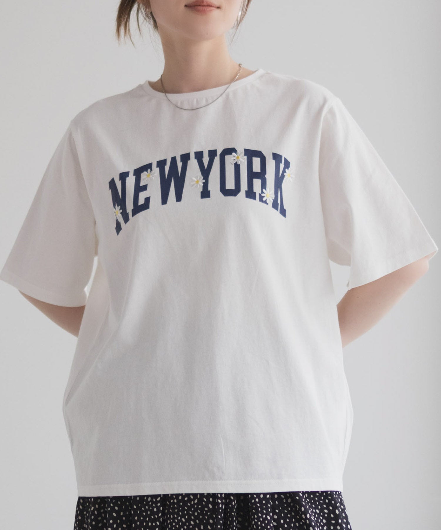 フラワー刺繍カレッジTシャツ レディース