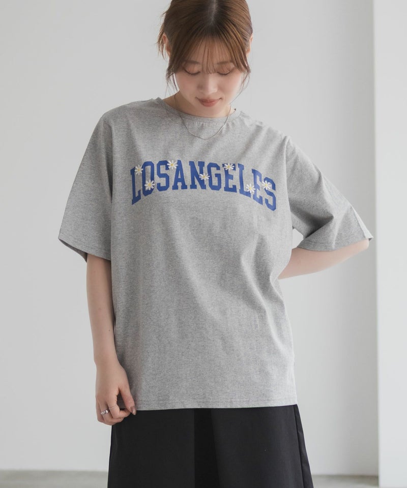フラワー刺繍カレッジTシャツ レディース メール便 対応商品商品画像-2