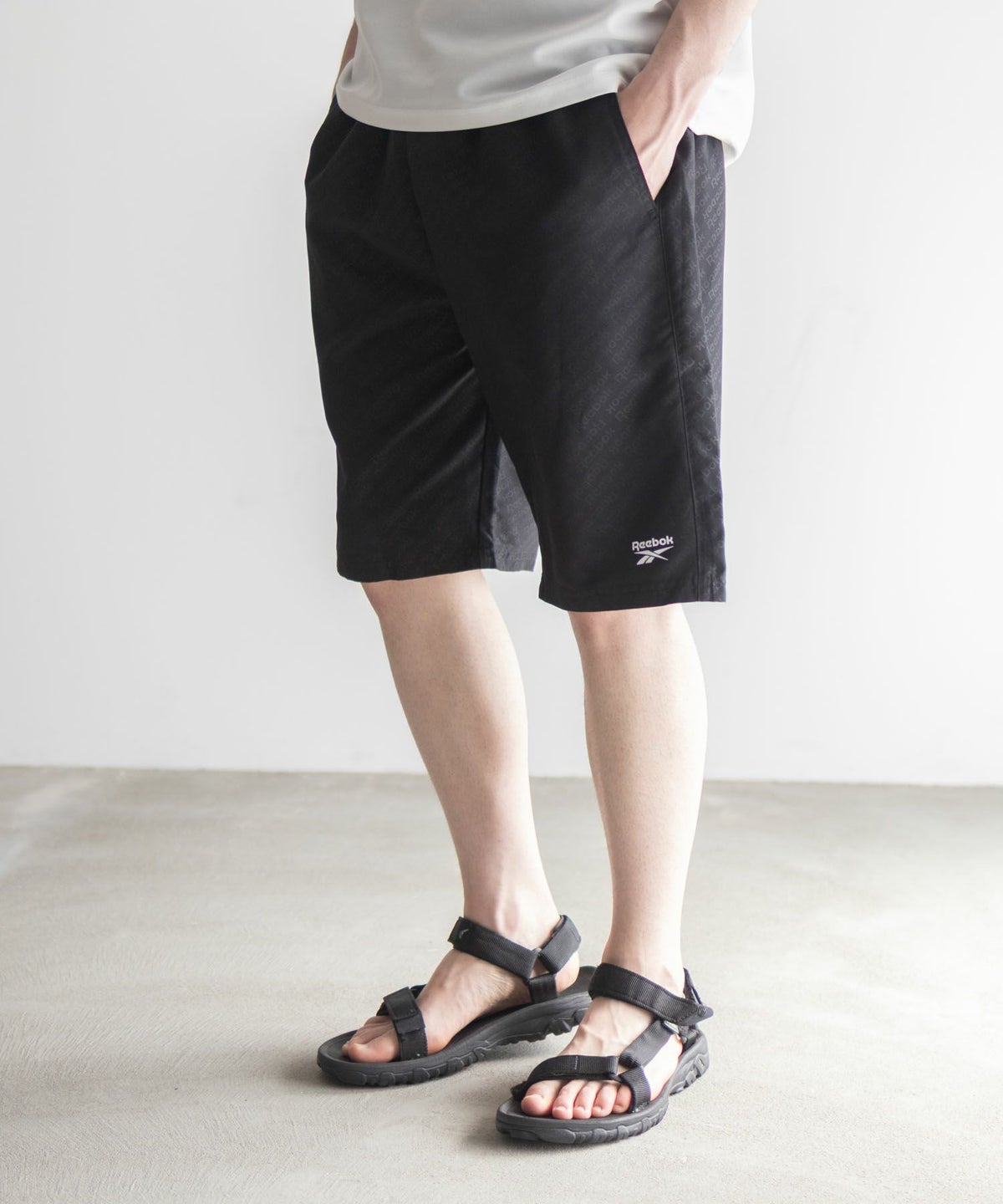 Reebok エンボスサーフショートパンツ メンズ