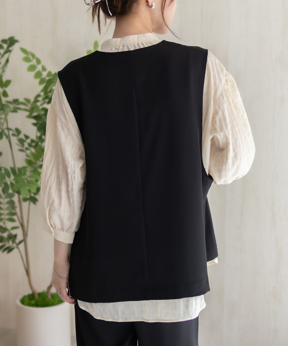 HusHusH 冷感ノーカラージレ レディース