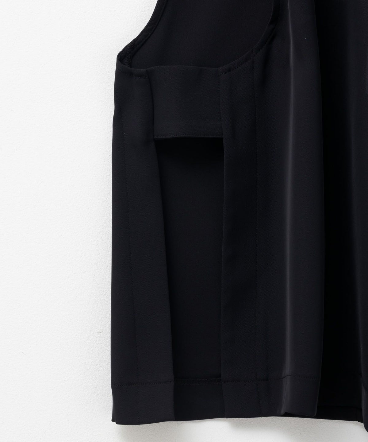 HusHusH 冷感ノーカラージレ レディース