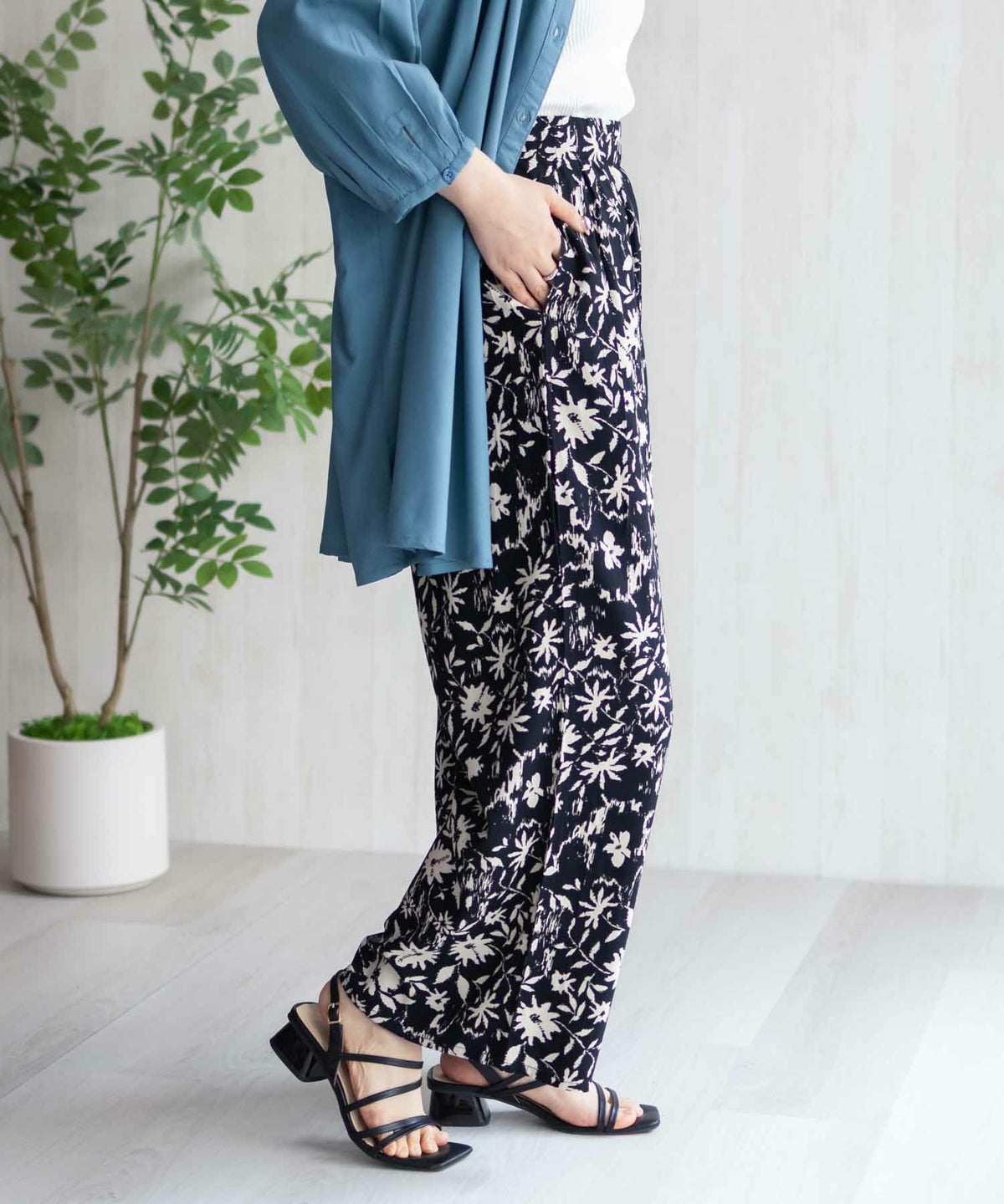 Howdy Marie インドファブリック 総柄ワイドパンツ レディース