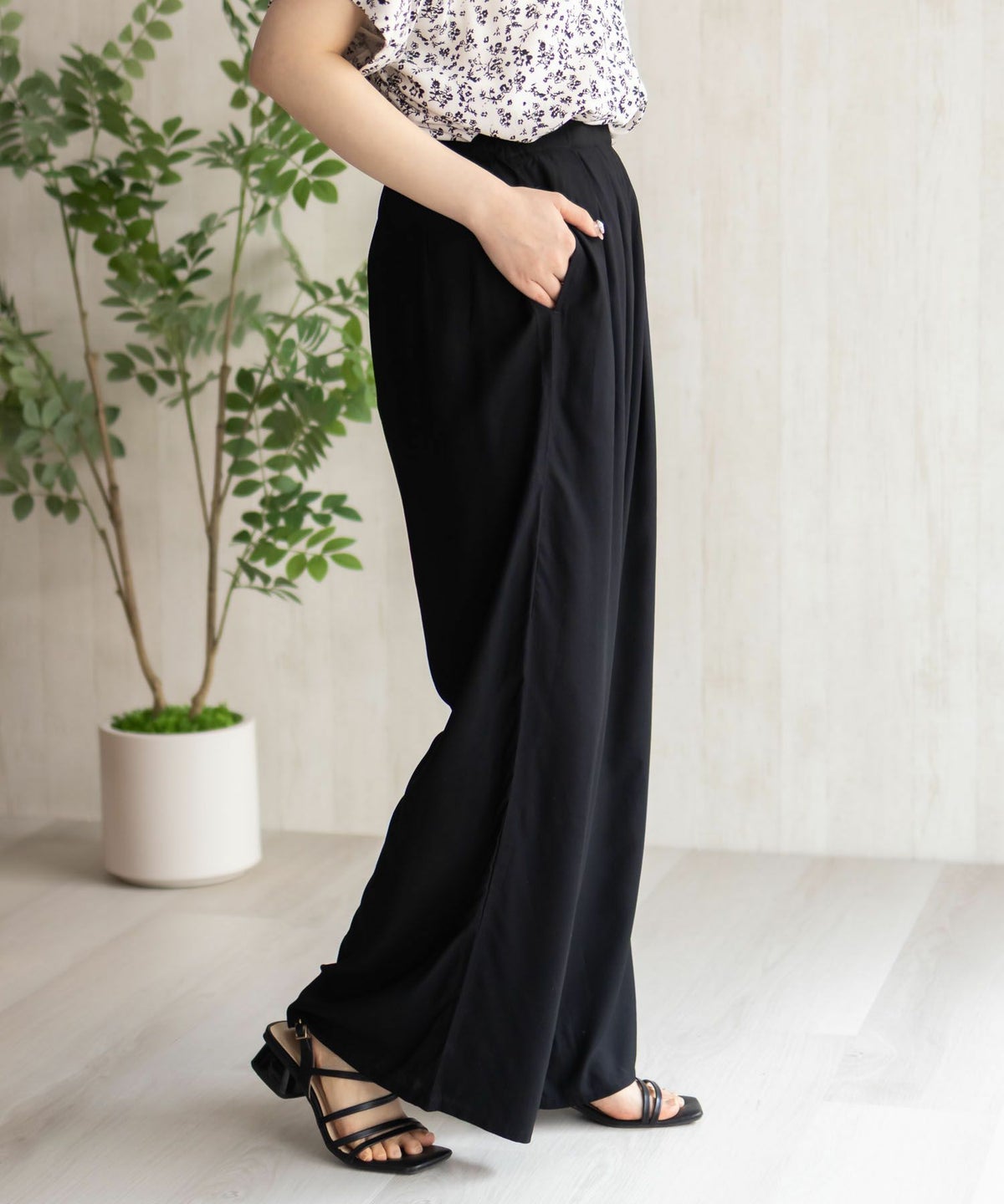 Howdy Marie インドファブリック 総柄ワイドパンツ レディース