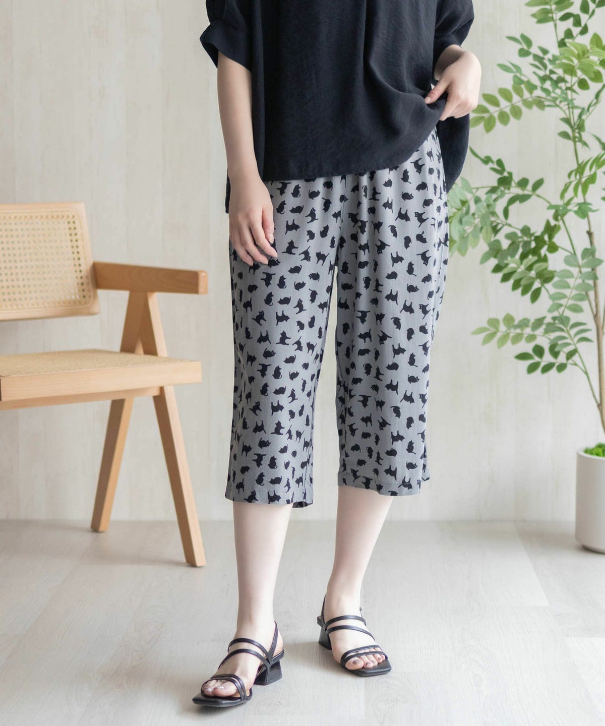 nAvy SARARI レーヨンステテコ 総柄 レディース