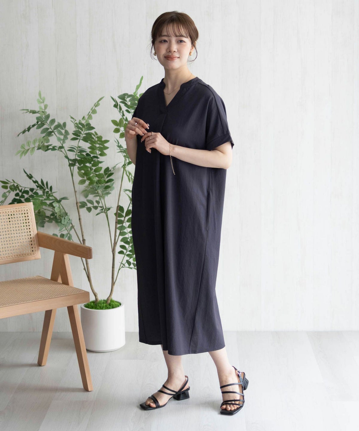 nAvy SARARI スキッパーロングワンピース レディース