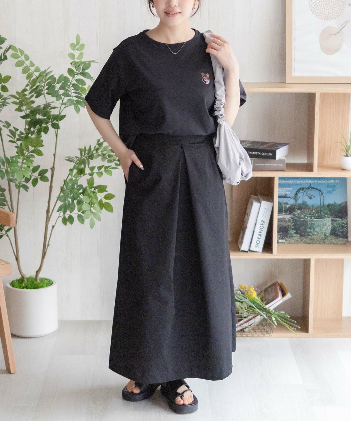 nAvy ネコ刺繍Tシャツ レディース ネコポス 対応商品