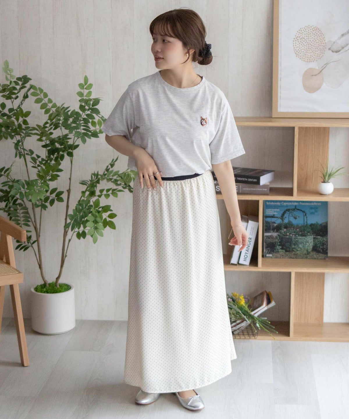 nAvy ネコ刺繍Tシャツ レディース ネコポス 対応商品