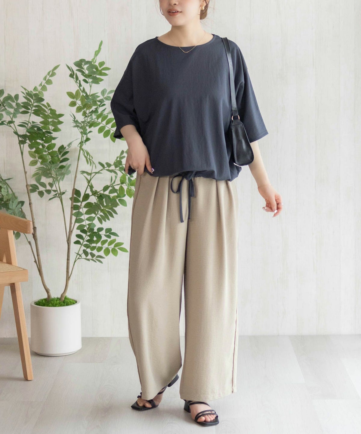 nAvy SARARI 裾スピンドルTシャツ レディース ネコポス 対応商品