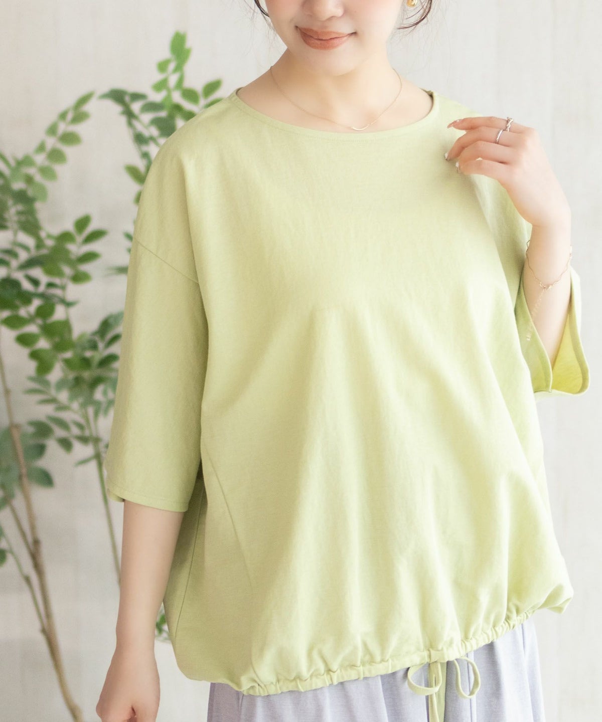 nAvy SARARI 裾スピンドルTシャツ レディース ネコポス 対応商品