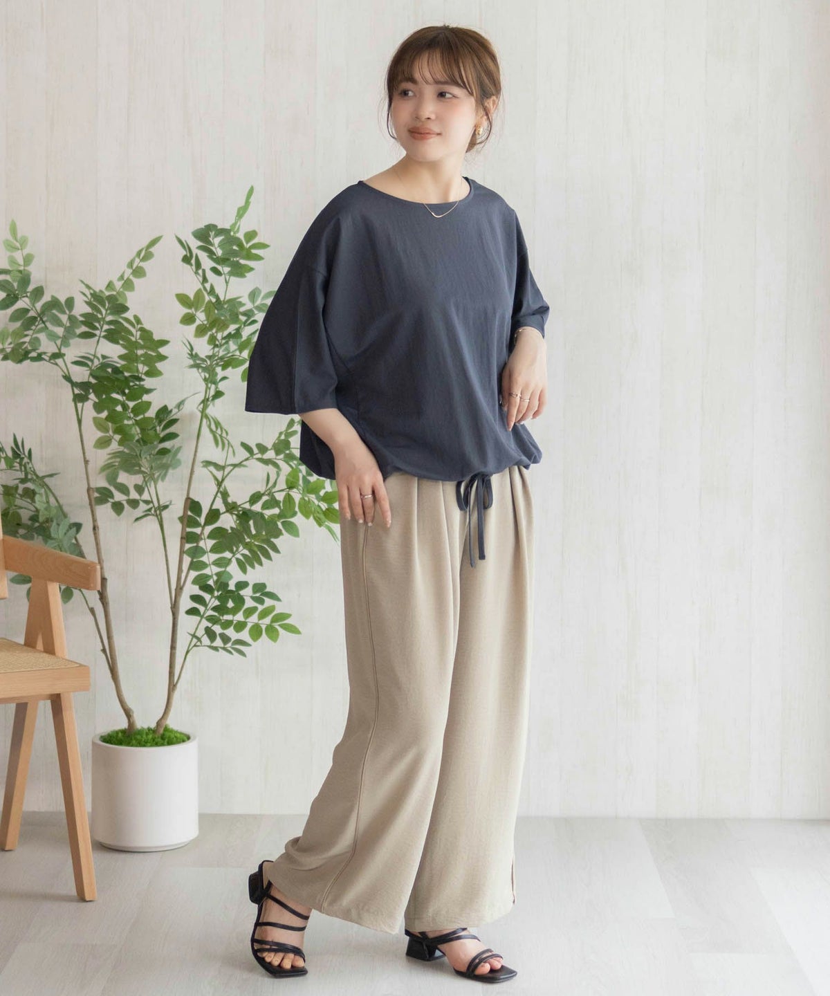 nAvy SARARI 裾スピンドルTシャツ レディース ネコポス 対応商品