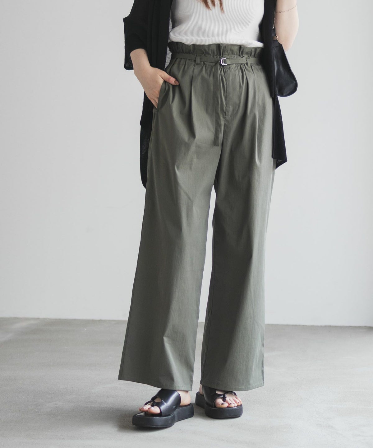 nAvy SARARI ベルト付きハイウエストパンツ レディース