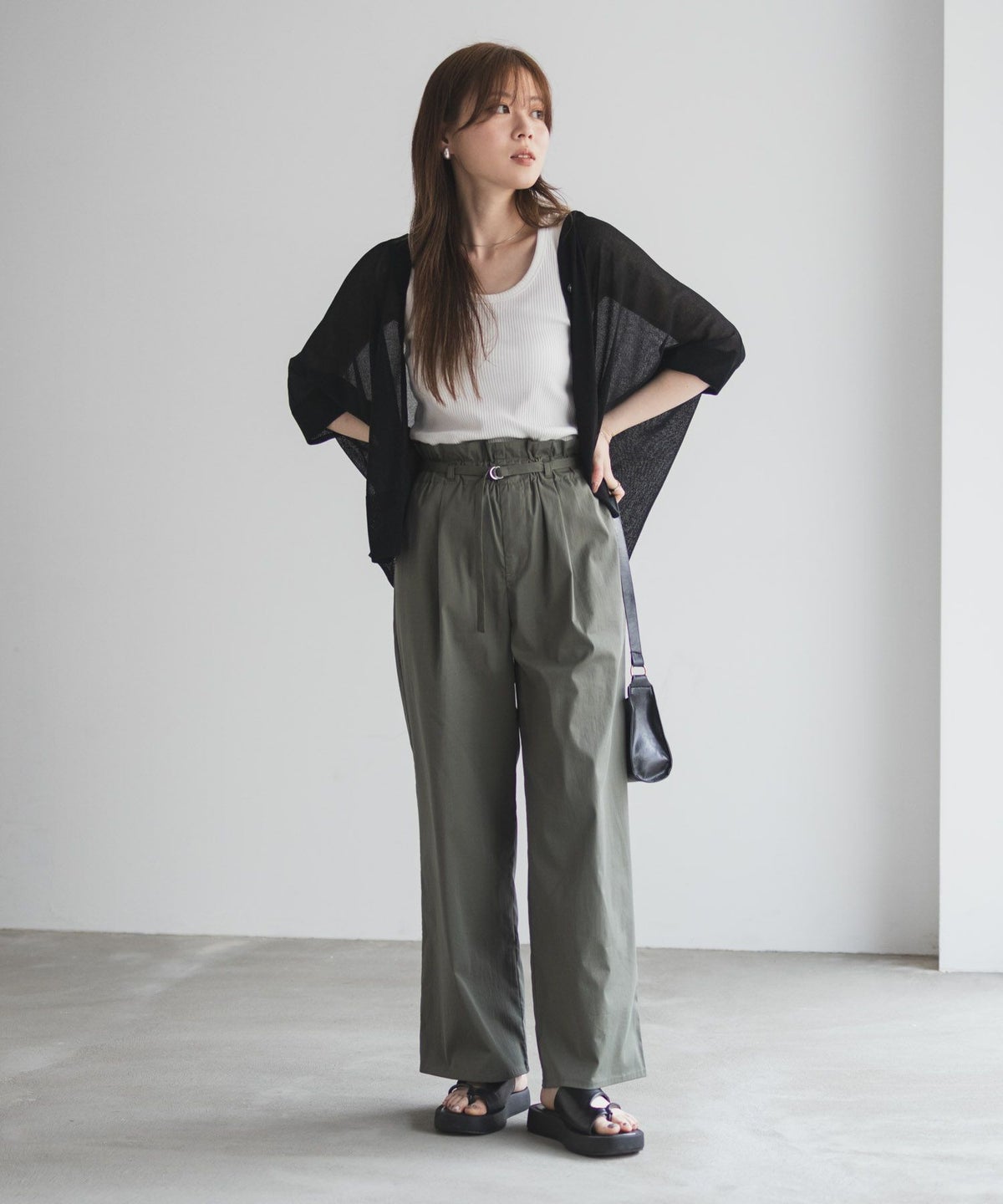 nAvy SARARI ベルト付きハイウエストパンツ レディース