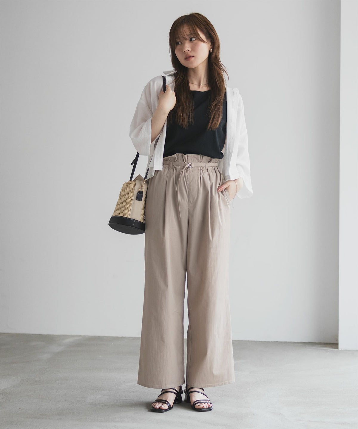 nAvy SARARI ベルト付きハイウエストパンツ レディース