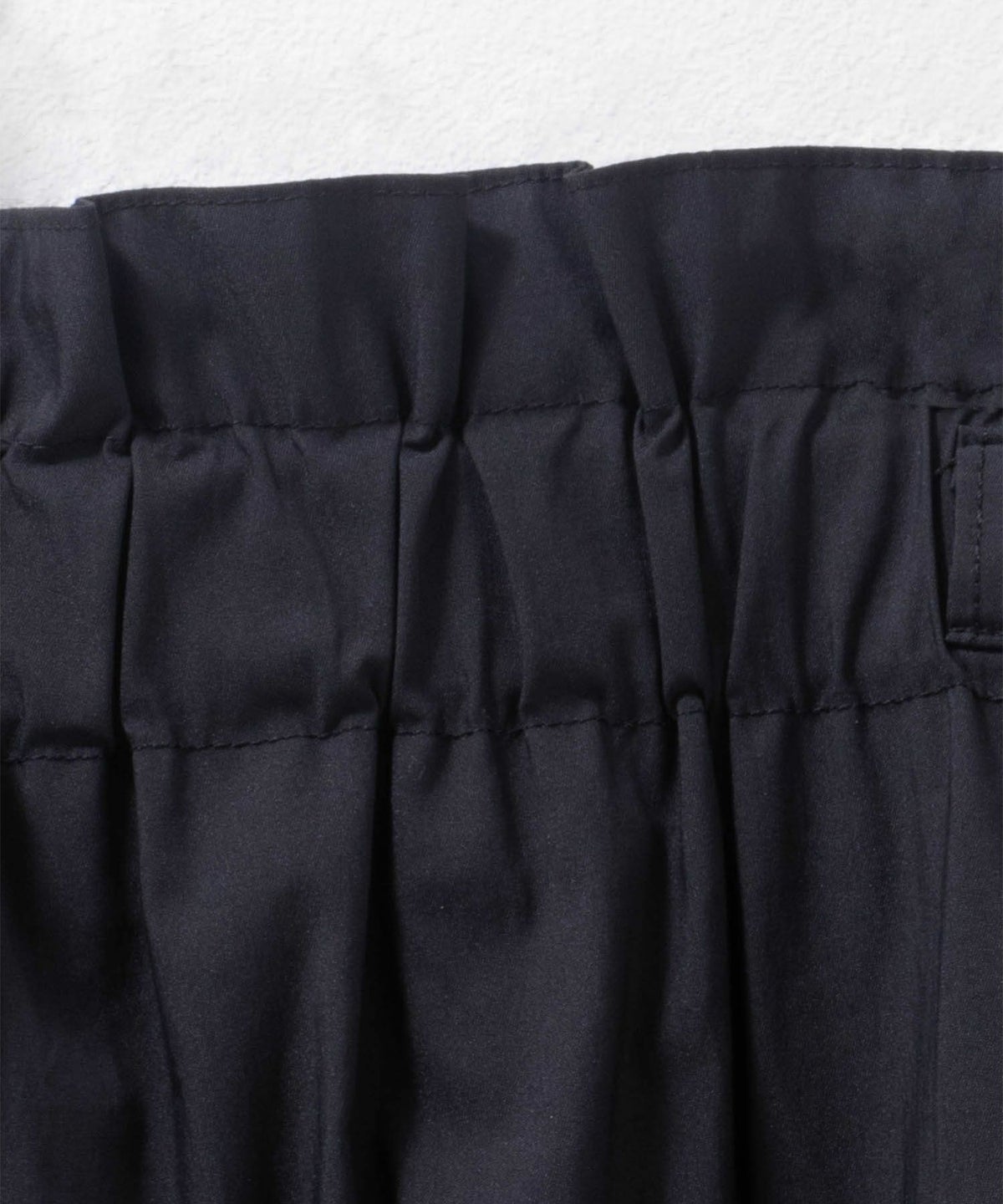 nAvy SARARI ベルト付きハイウエストパンツ レディース