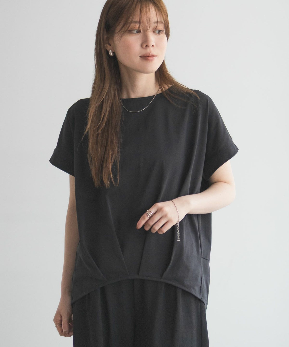 nAvy SARARI 裾タックプルオーバー レディース ネコポス 対応商品